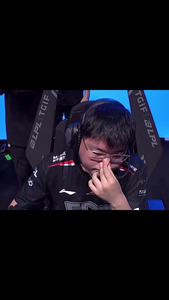 开云-Uzi在C9比赛中锐不可当，比赛规则变更引发热议！气势如虹延续的简单介绍-开云