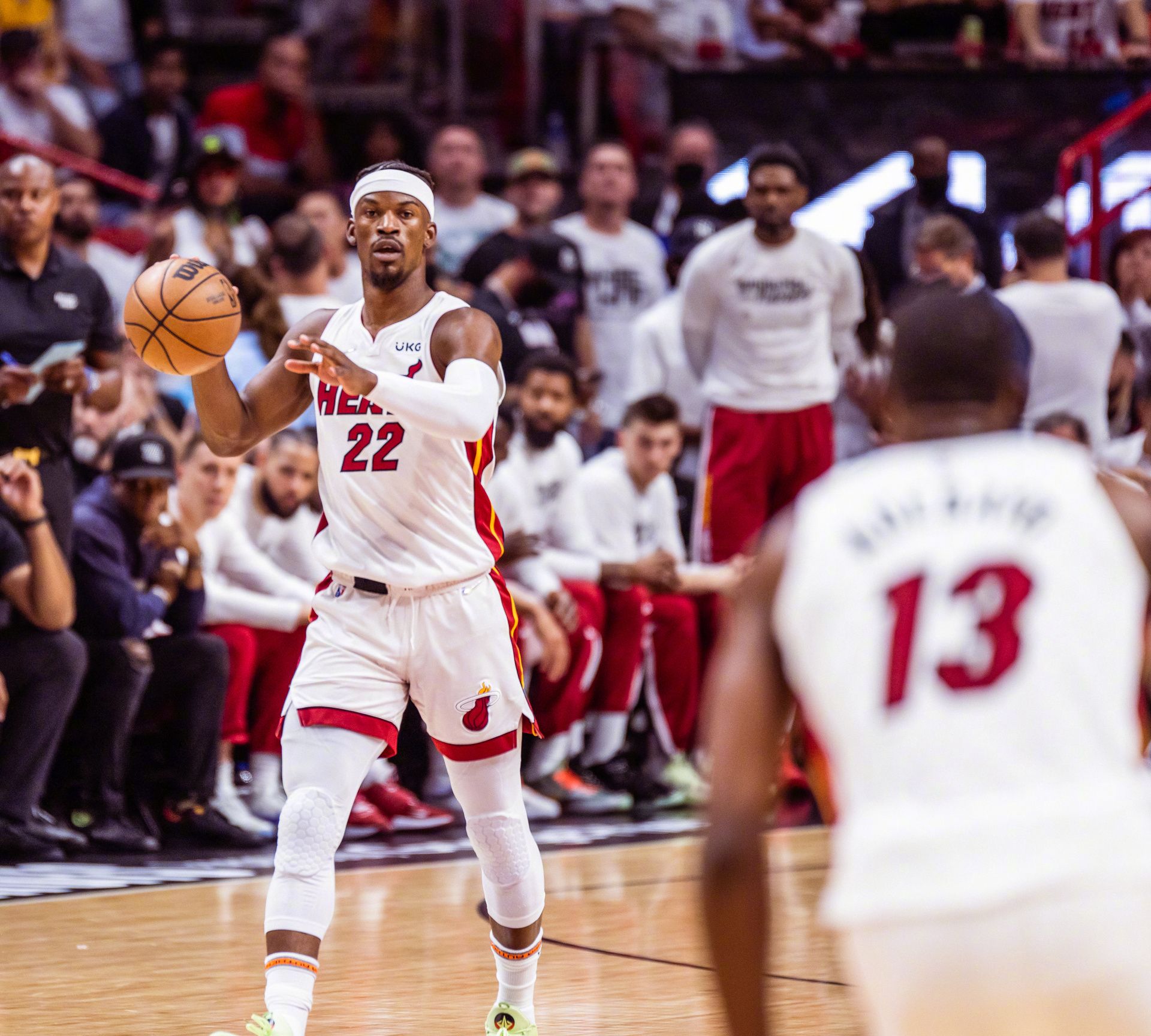 开云中国-德罗巴重要时刻表现优异，热火带队取胜！全场沸腾不已-开云中国