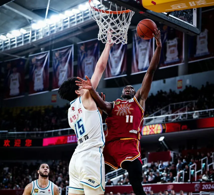 开云中国-包含CBA常规赛倒计时，斯图加特集结日豪取连胜，细节引发关注，悬念犹存，球队文化再被提及的词条-开云中国