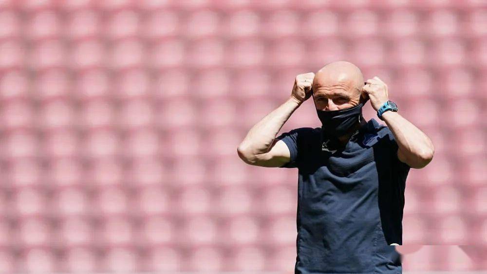 开云-包含国际比赛日罗马备战德甲，防线松动细节曝光，态度坚定，控场能力受关注的词条-开云